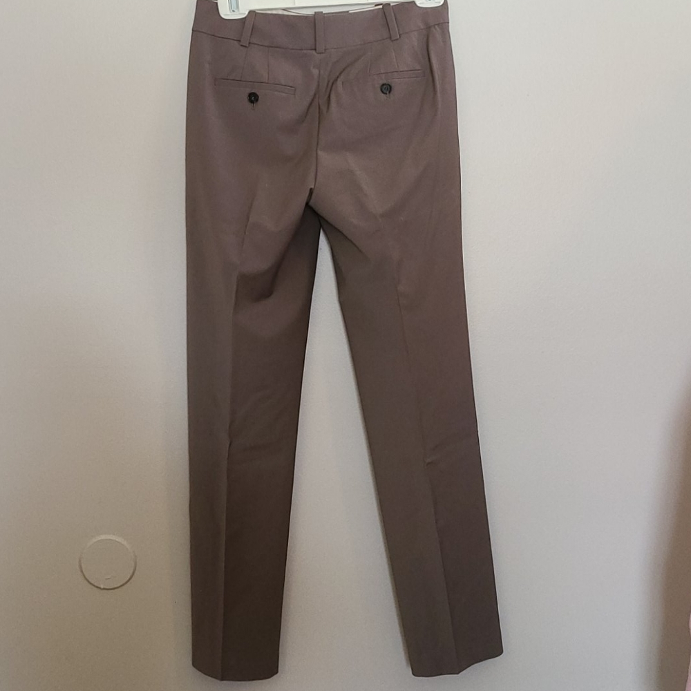 EUC Ann Taylor suit. Lightweight for spring - Picture 5 of 6